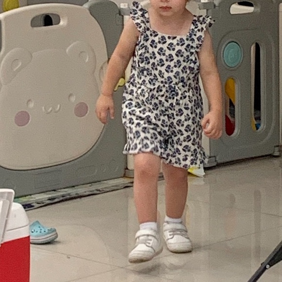 Worn Once Janie and Jack Floral Romper - Picture 4 of 5